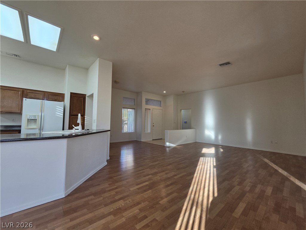 Photo 8 of 40, 9937 Heyfield Drive