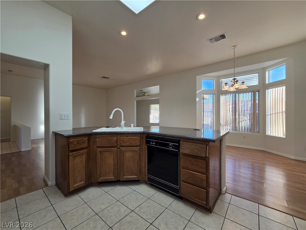 Photo 14 of 40, 9937 Heyfield Drive