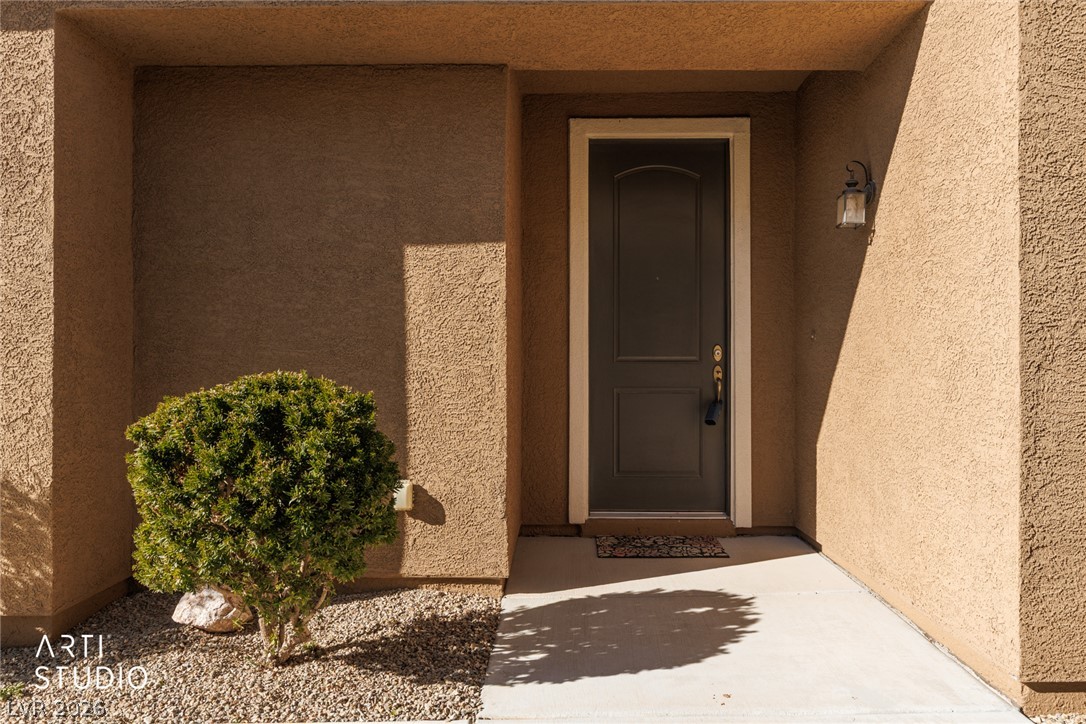 Photo 3 of 443 Cliffrose Avenue