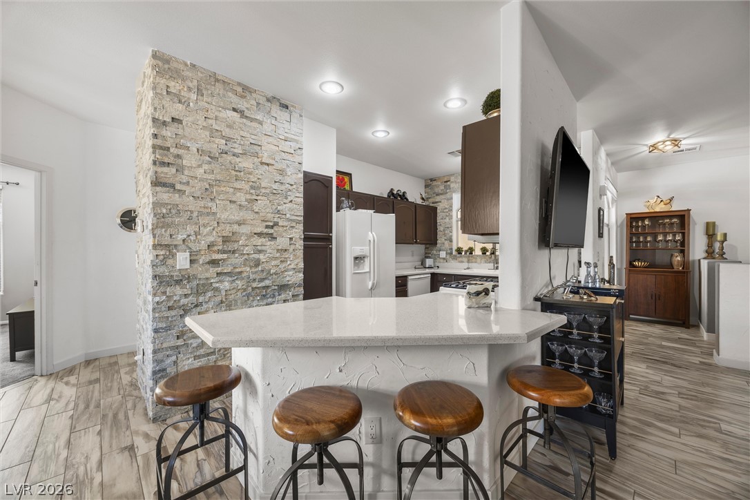 Photo 10 of 38, 2050 W Warm Springs Road #3221