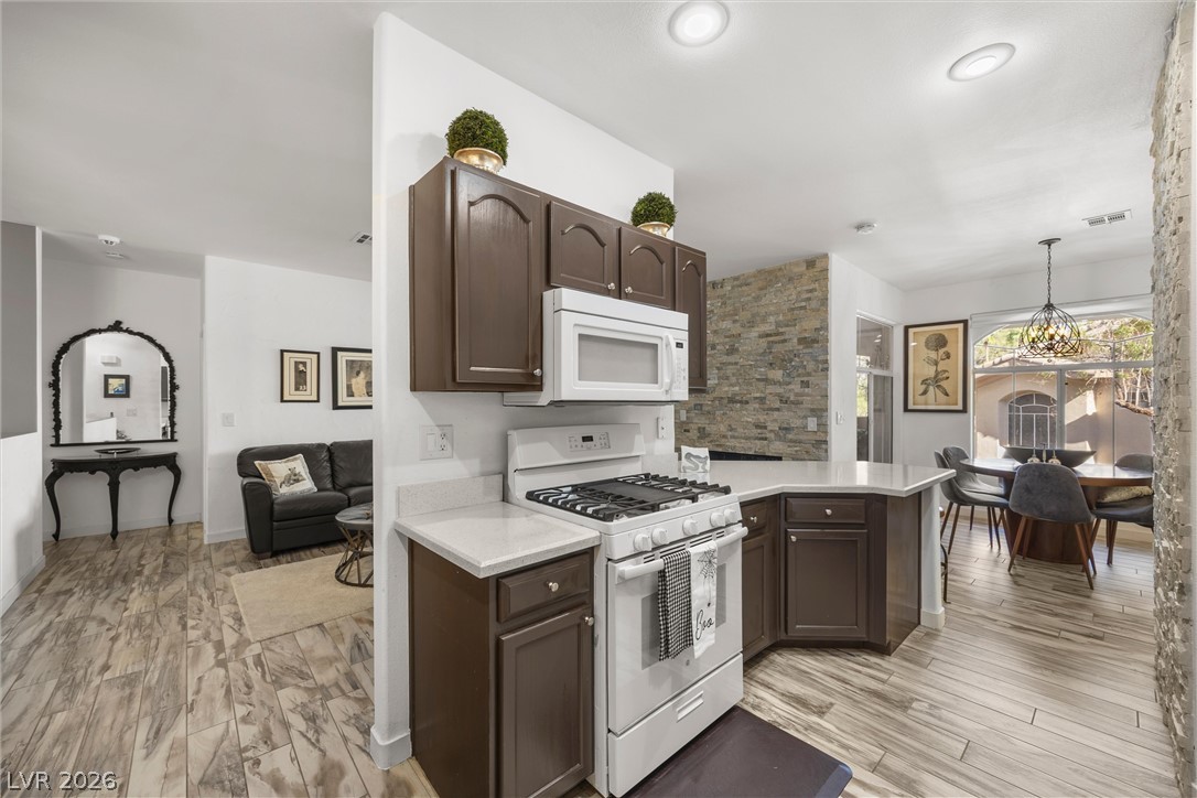 Photo 15 of 38, 2050 W Warm Springs Road #3221