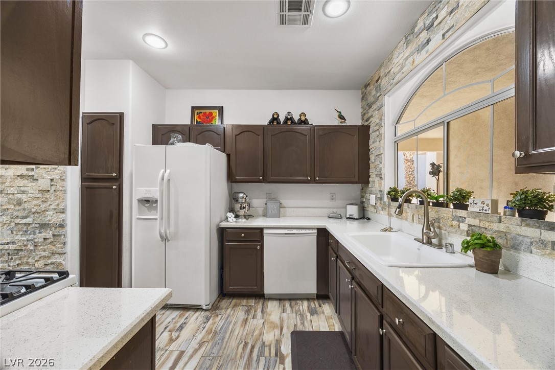 Photo 16 of 38, 2050 W Warm Springs Road #3221