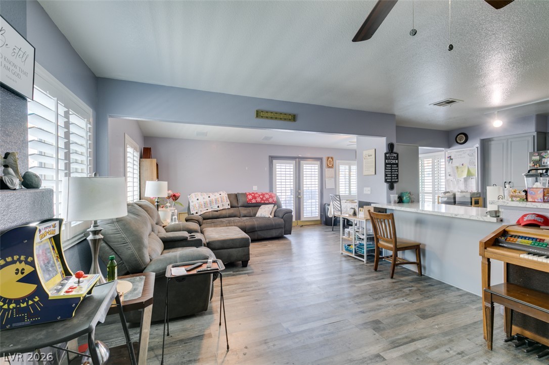 Photo 8 of 27, 5115 Milange Street