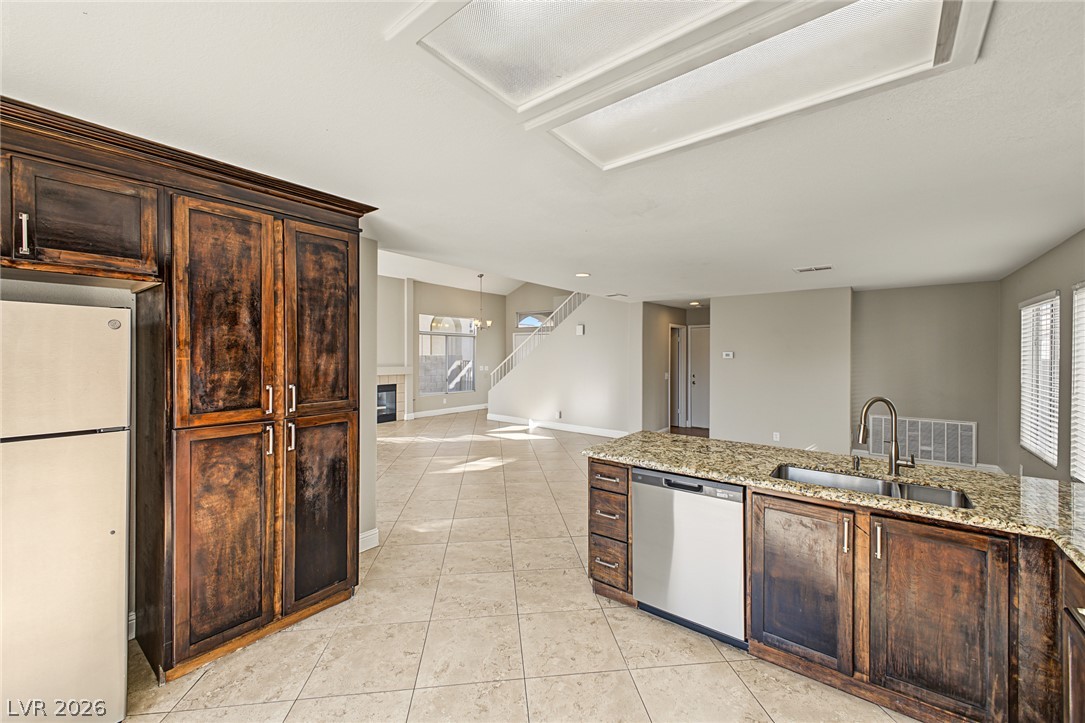 Photo 13 of 33, 5032 Jacarilla Lane