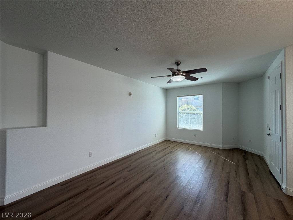 Photo 4 of 8777 W Maule Avenue #1158