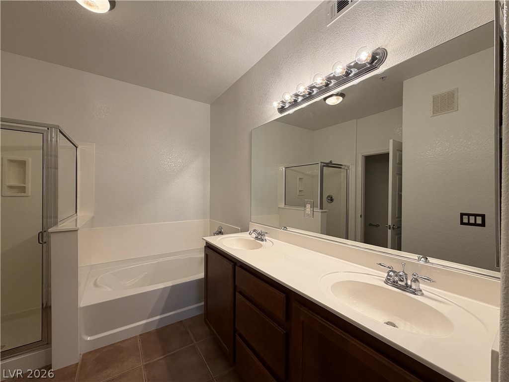 Photo 12 of 23, 8777 W Maule Avenue #1158
