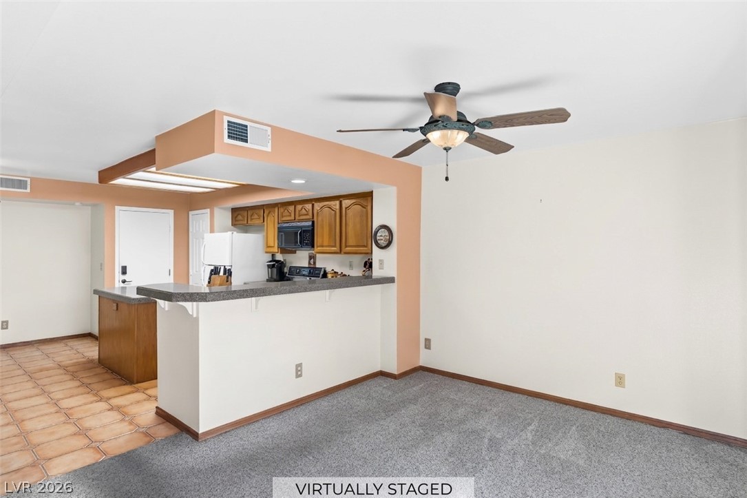 Photo 13 of 55, 7821 Surfcrest Court