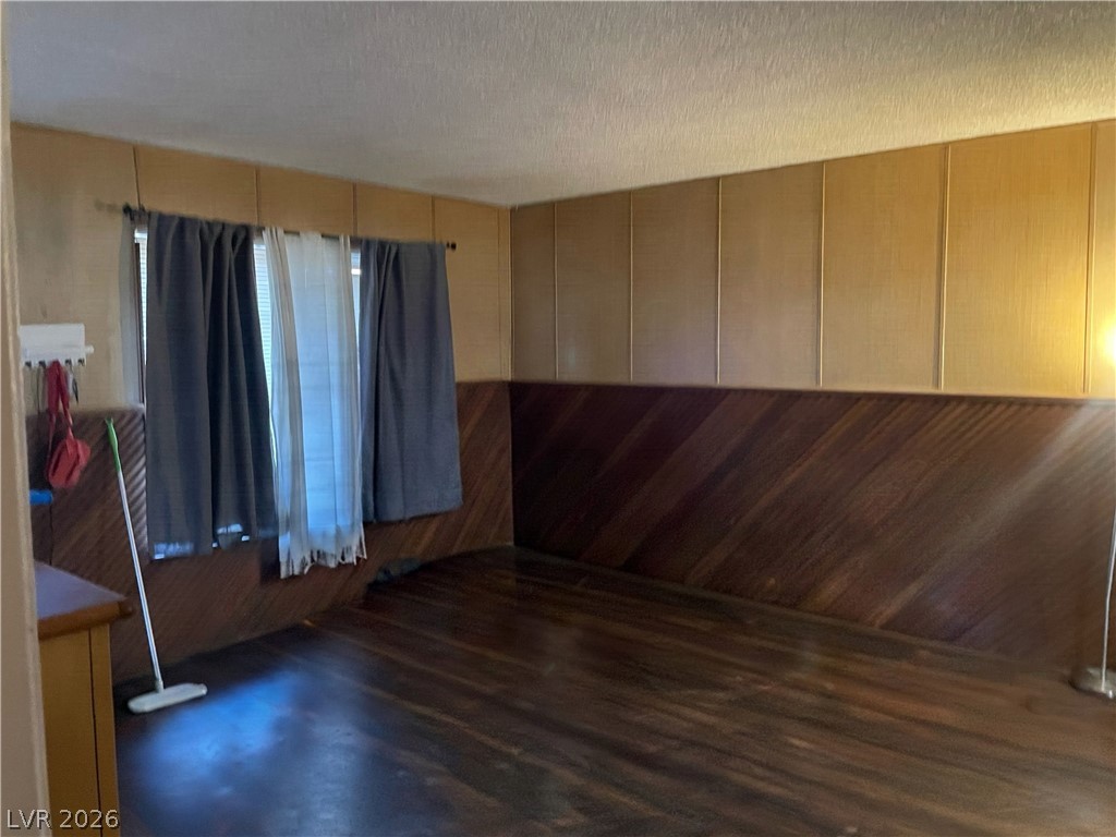 Photo 3 of 585 S Royal Crest Circle #3