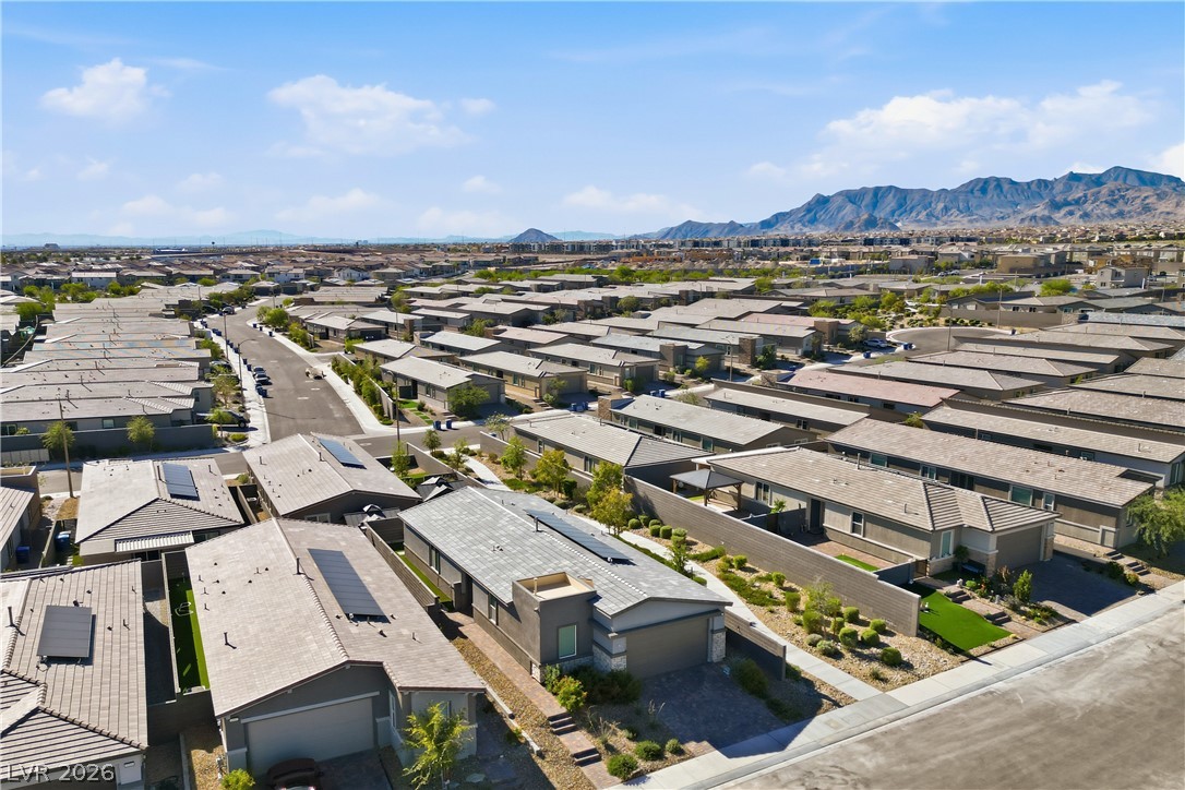 Photo 4 of 9411 Sequoia Ridge Avenue
