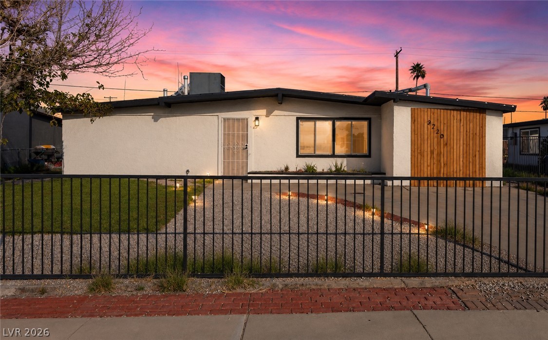 Photo 18 of 18, 3220 Stanley Avenue