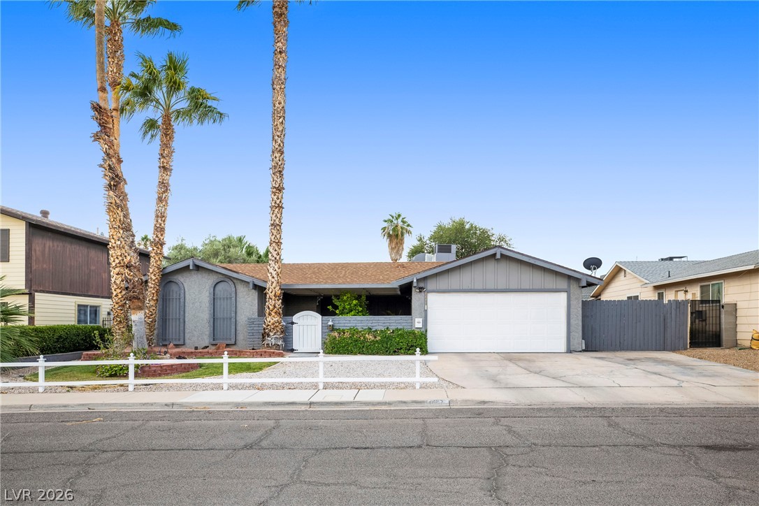 4677 La Fonda Drive, Las Vegas