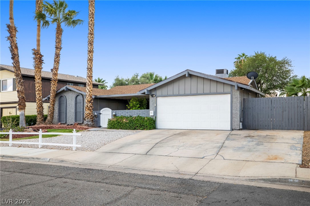 Photo 2 of 4677 La Fonda Drive