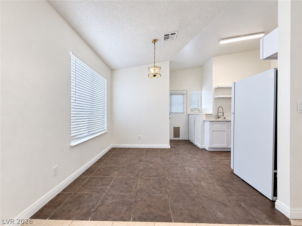 Photo 7 of 22, 1417 Rainbow Meadows Drive