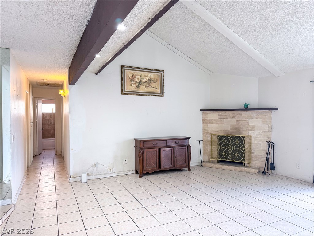 Photo 4 of 4490 Palencia Avenue