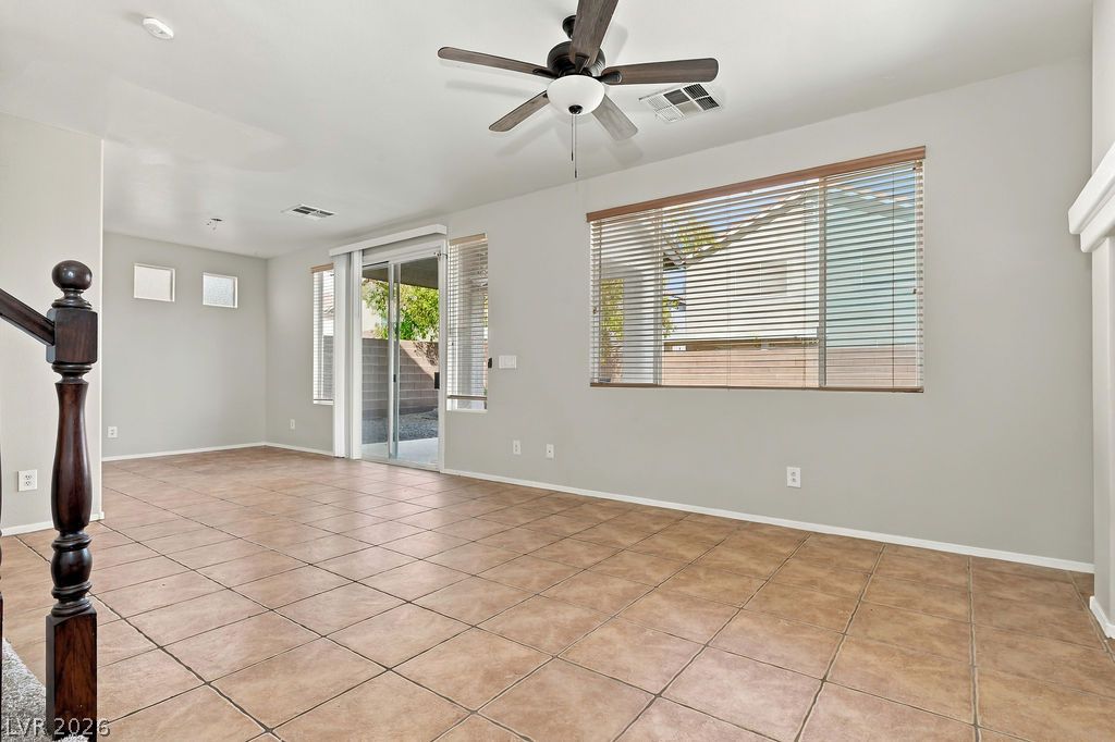 Photo 6 of 49, 9452 Green Vineyard Avenue