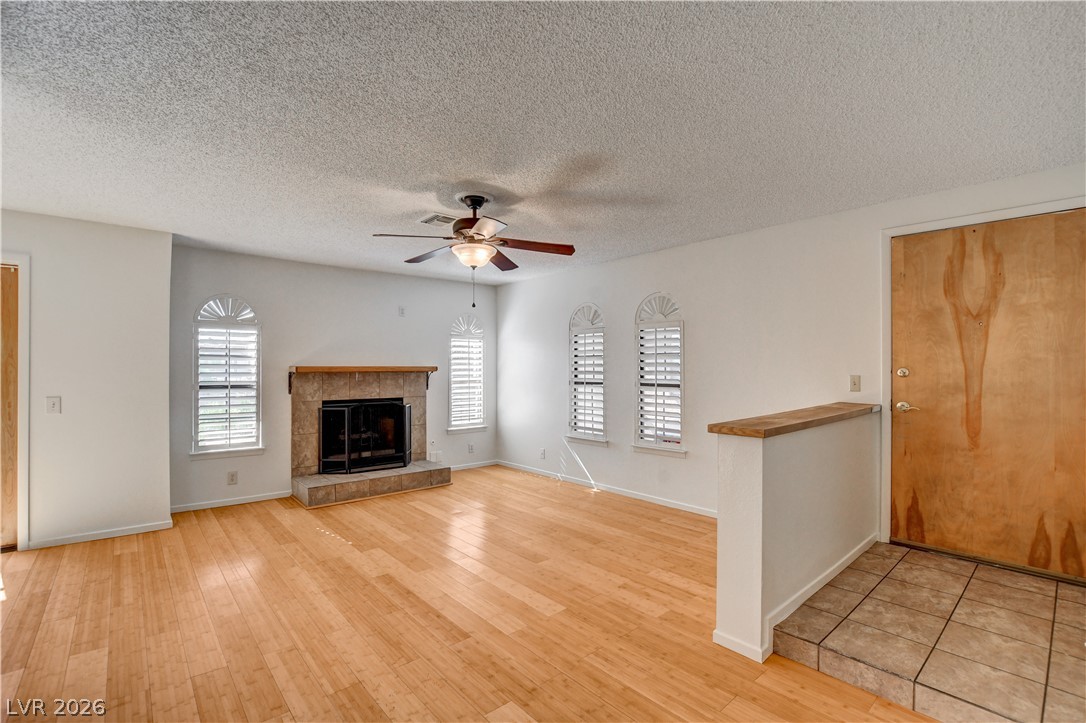 Photo 4 of 4096 Crete Lane #C