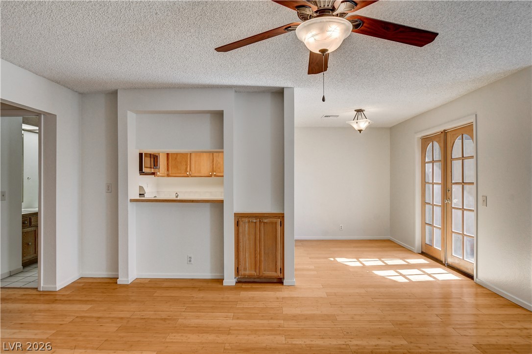 Photo 11 of 63, 4096 Crete Lane #C