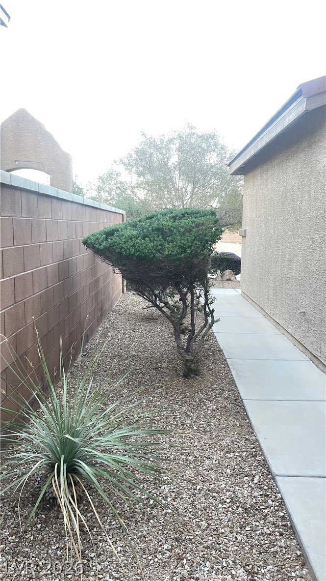 Photo 8 of 62, 9275 Weeping Hollow Avenue