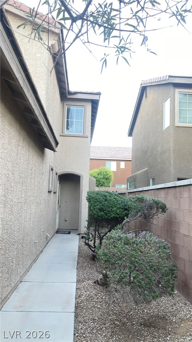 Photo 39 of 62, 9275 Weeping Hollow Avenue