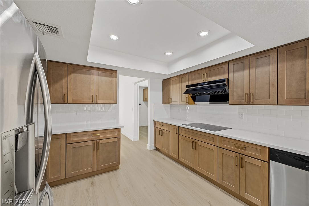 Photo 9 of 59, 5305 Braemar Drive