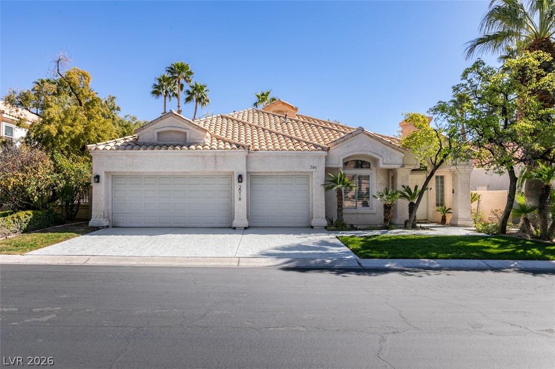 2016 Bay Hill Drive, Las Vegas
