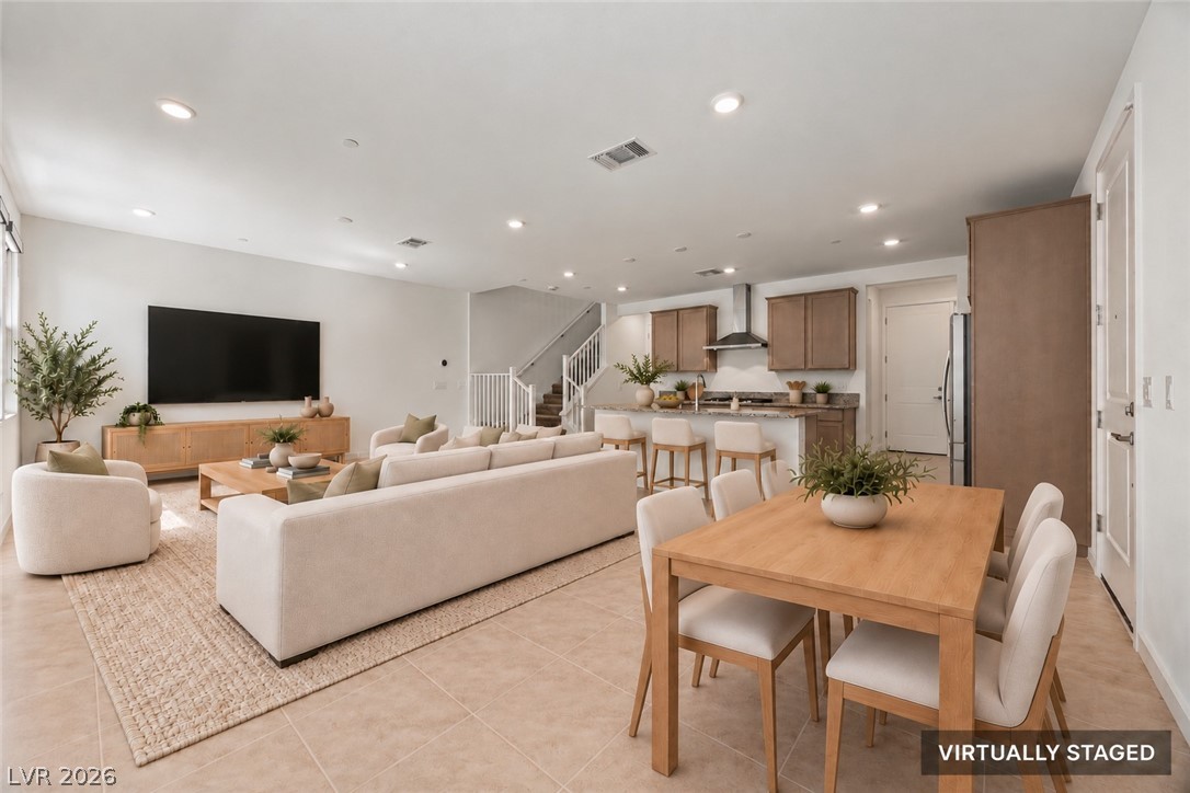 Photo 3 of 11467 Contour Avenue