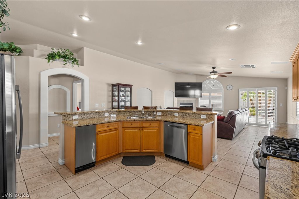 Photo 14 of 44, 2473 Citrus Garden Circle
