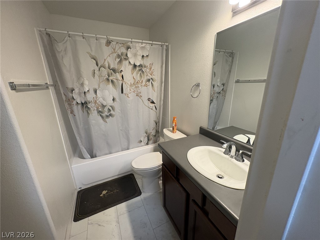 Photo 16 of 21, 3005 Saint George Street #D
