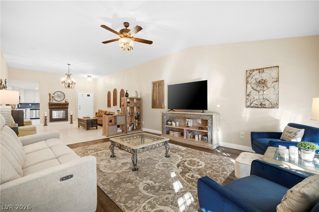 Photo 10 of 37, 4825 Lawnwood Court
