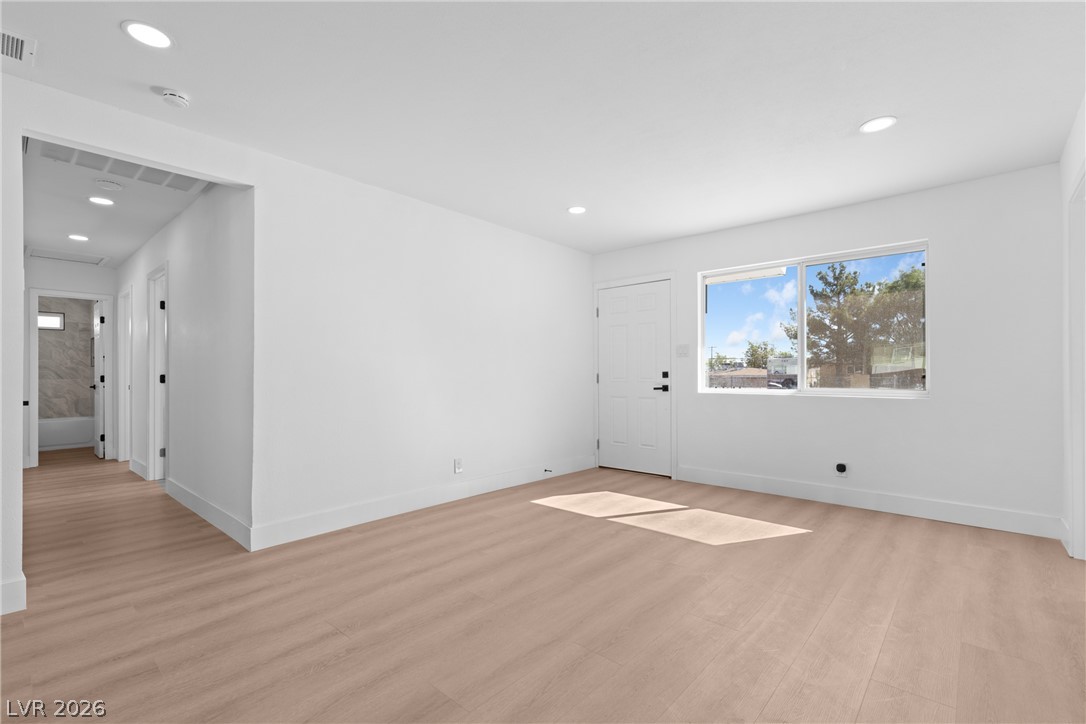 Photo 4 of 1674 D Street