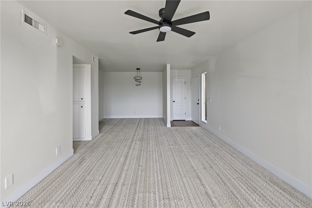 Photo 3 of 668 Oakmont Avenue #1706