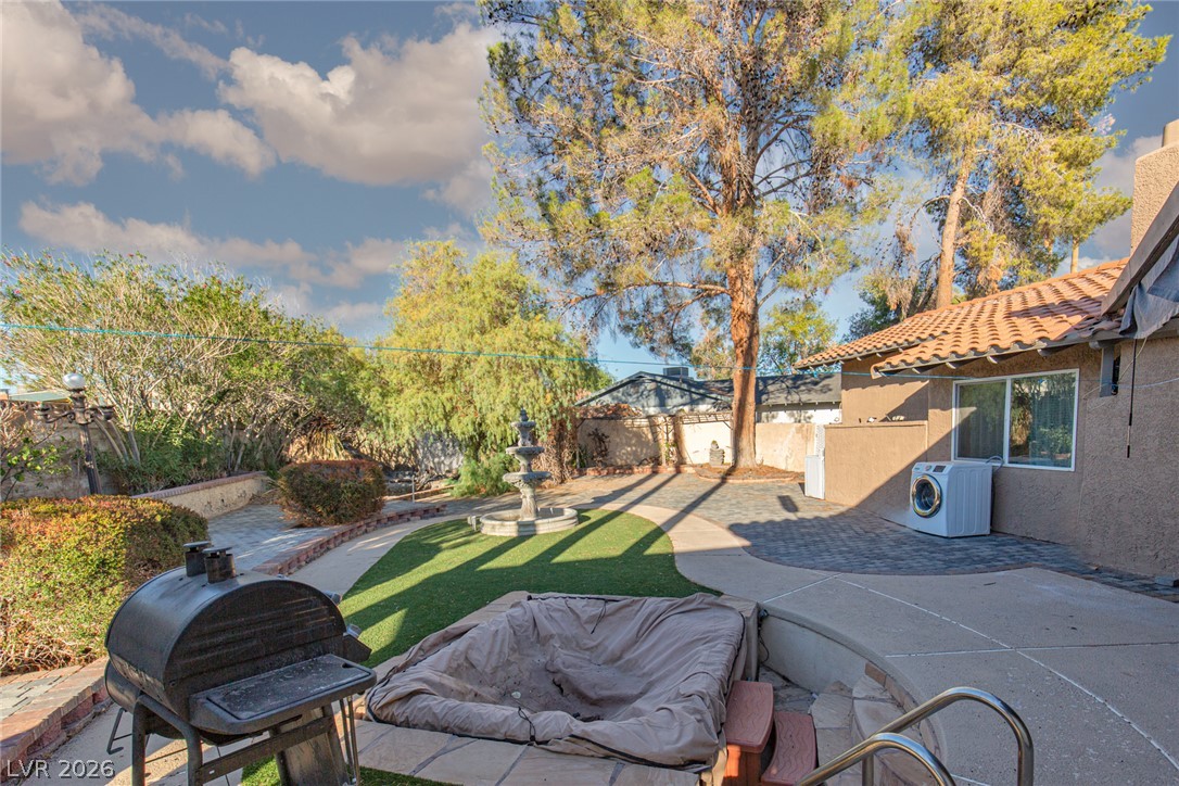 Photo 19 of 31, 3158 La Luna Circle