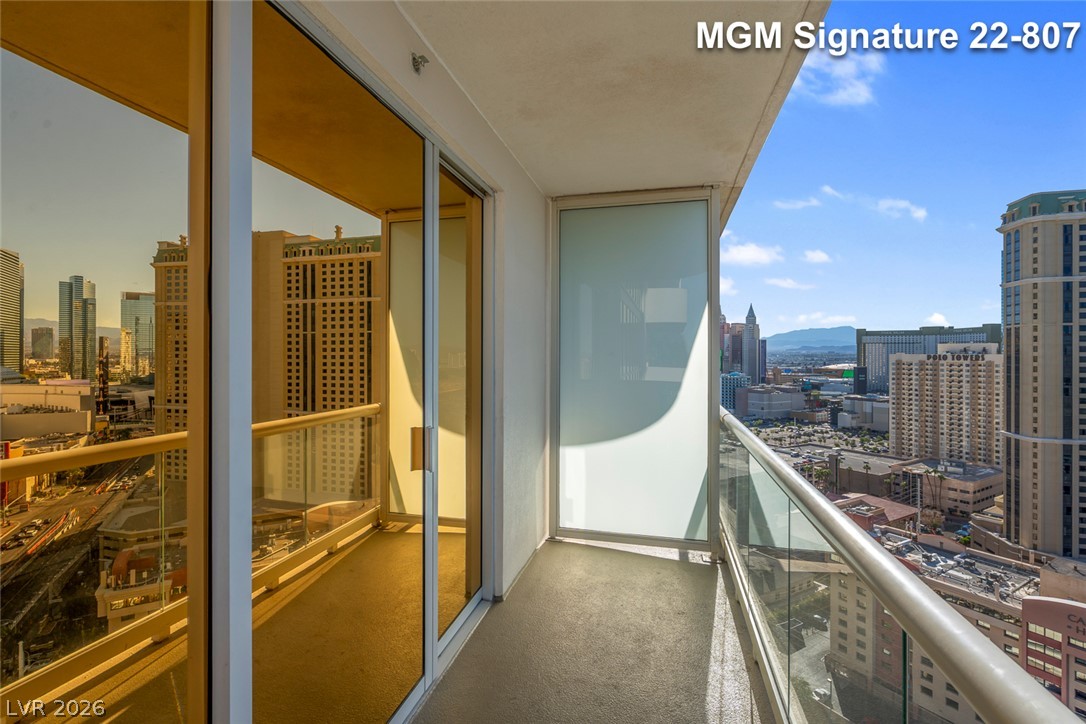 Photo 41 of 54, 125 E Harmon Avenue #2207