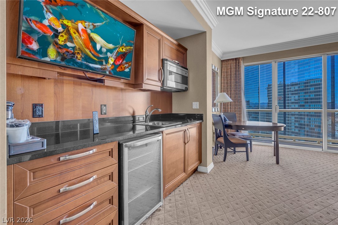 Photo 15 of 54, 125 E Harmon Avenue #2207