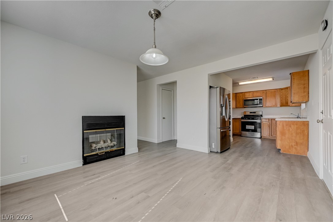 Photo 8 of 30, 3802 Terrazzo Avenue