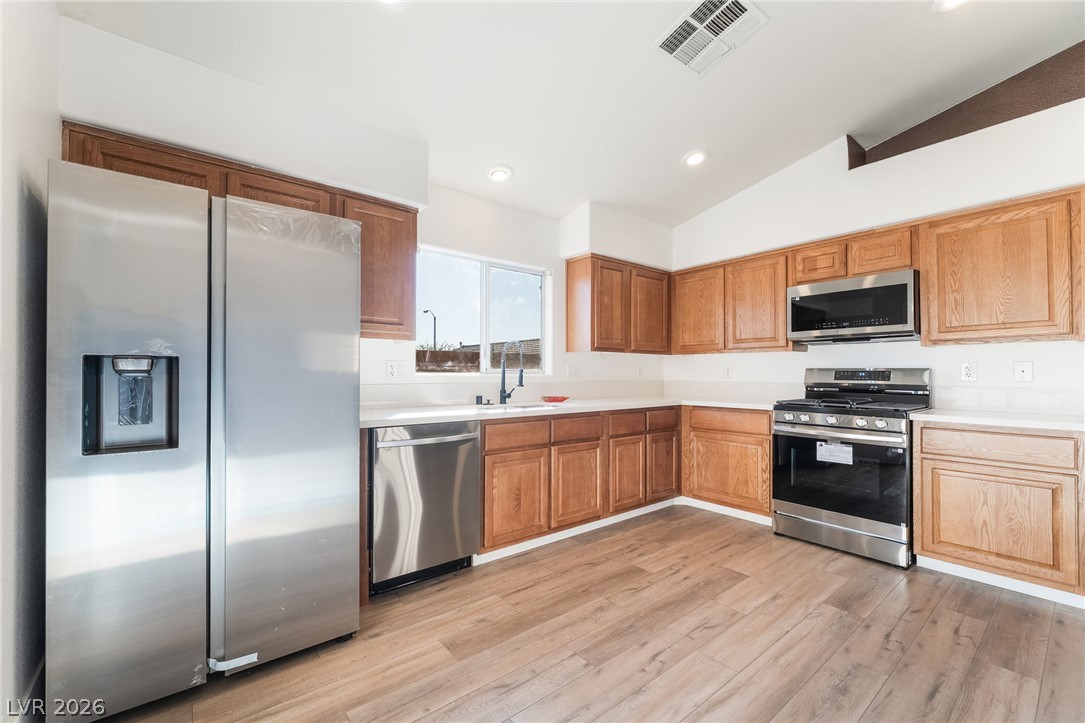 Photo 3 of 9360 Borough Park Street