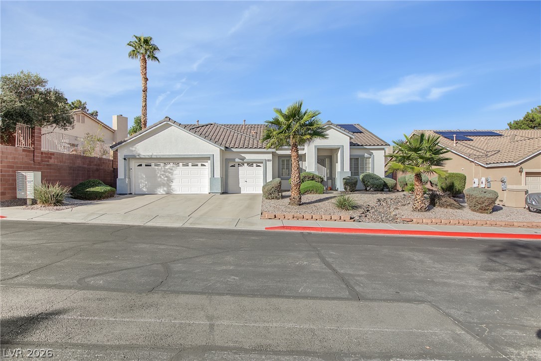1131 Hidden Mist Street, Henderson