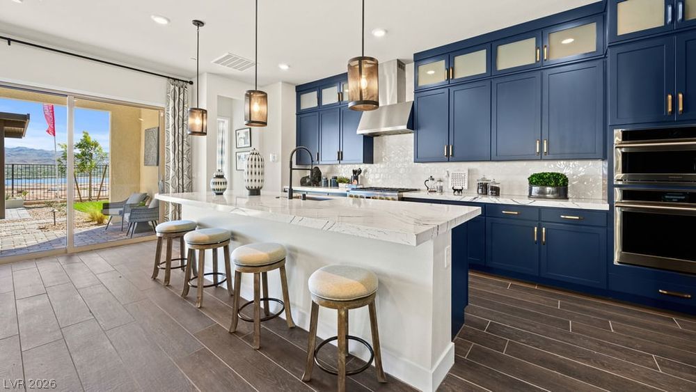 Photo 7 of 47, 381 Tigullio Avenue