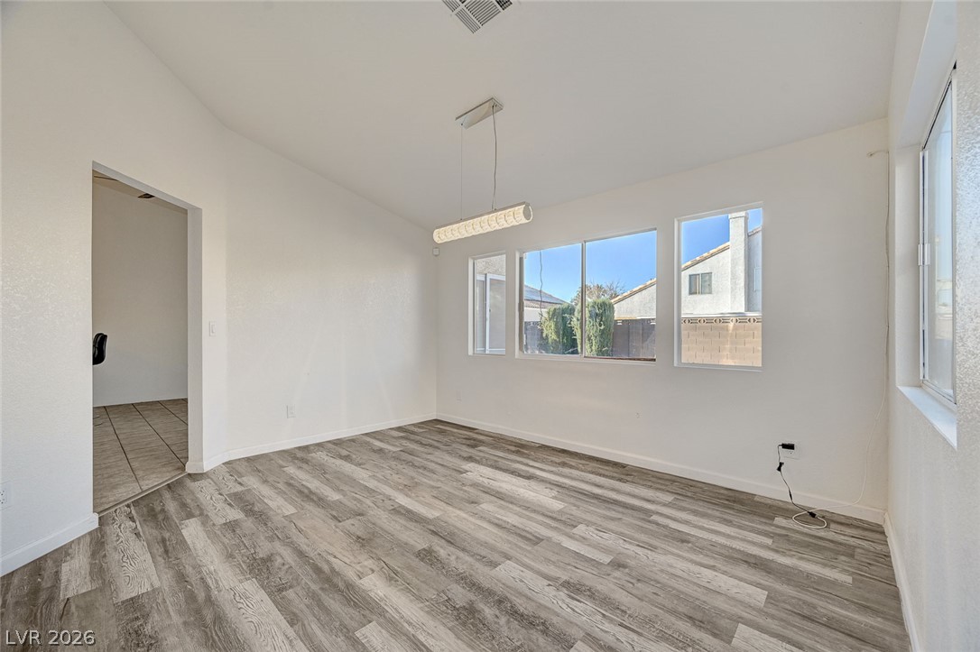 Photo 9 of 57, 904 Serpentina Avenue