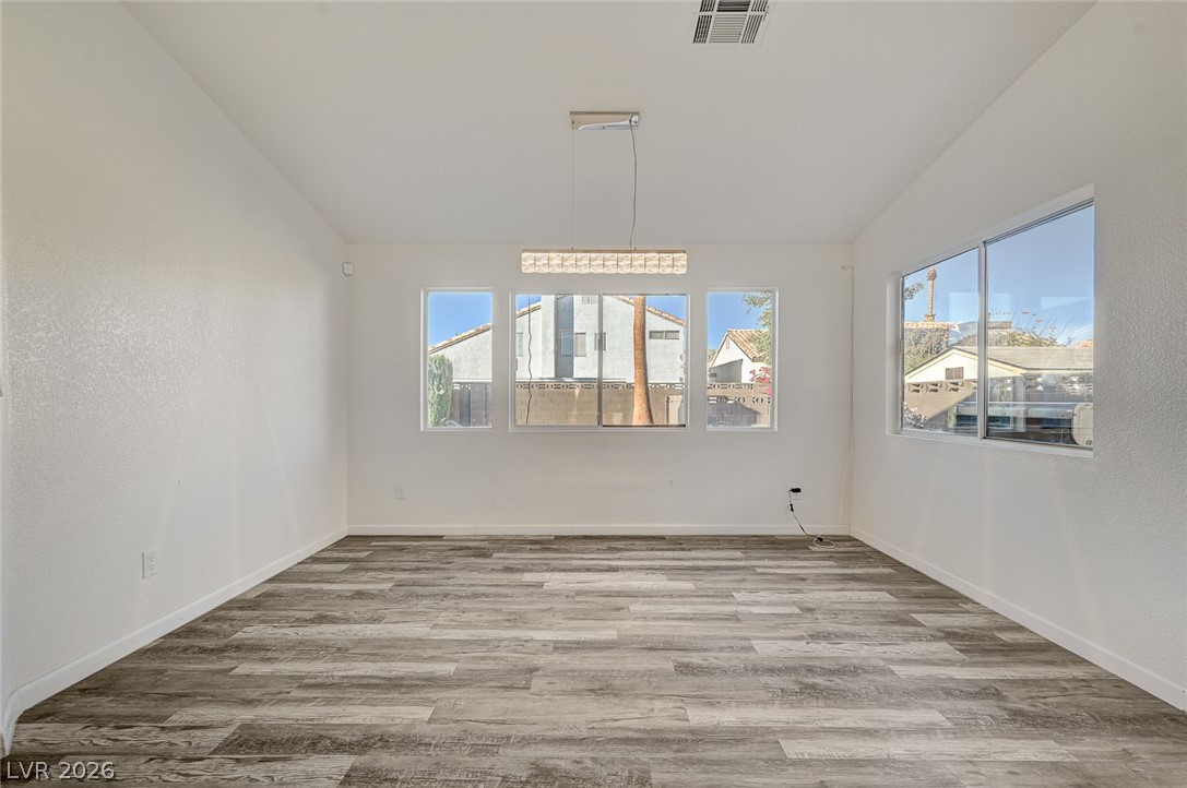 Photo 10 of 57, 904 Serpentina Avenue