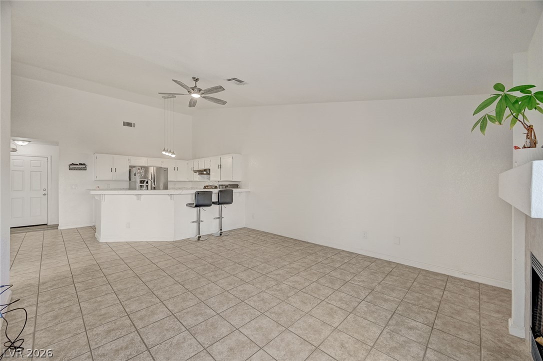 Photo 19 of 57, 904 Serpentina Avenue