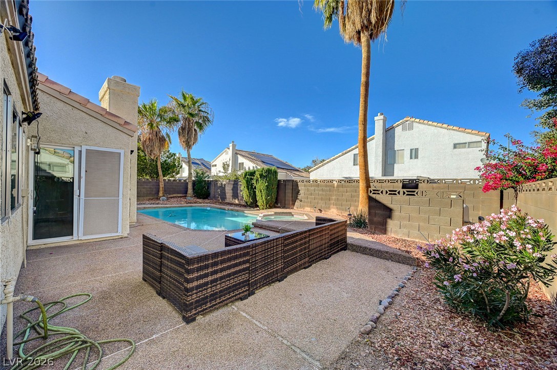 Photo 48 of 57, 904 Serpentina Avenue