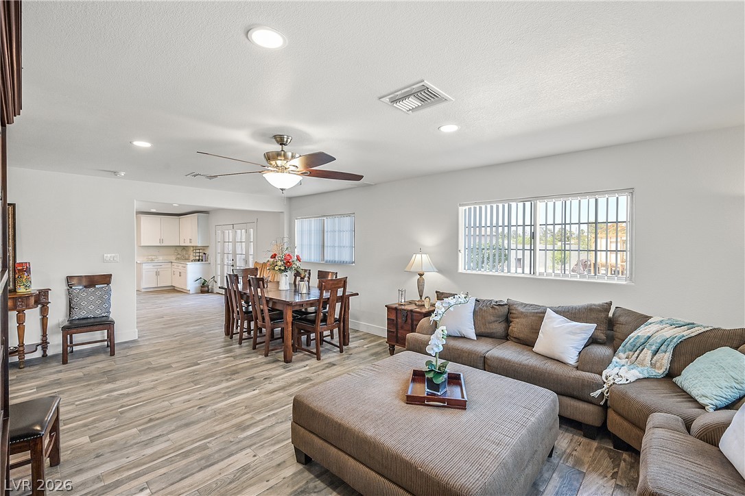 Photo 7 of 57, 4420 Quadrel Street