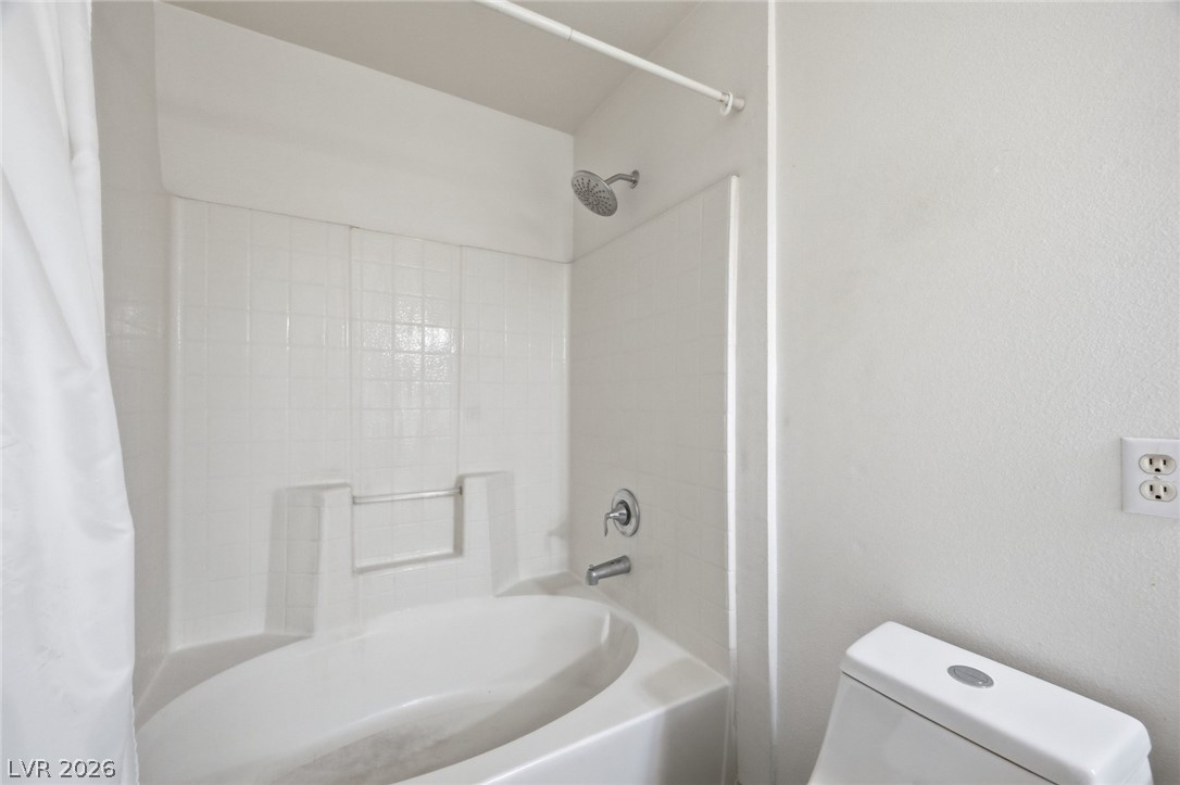 Photo 19 of 27, 3425 E Russell Road #154