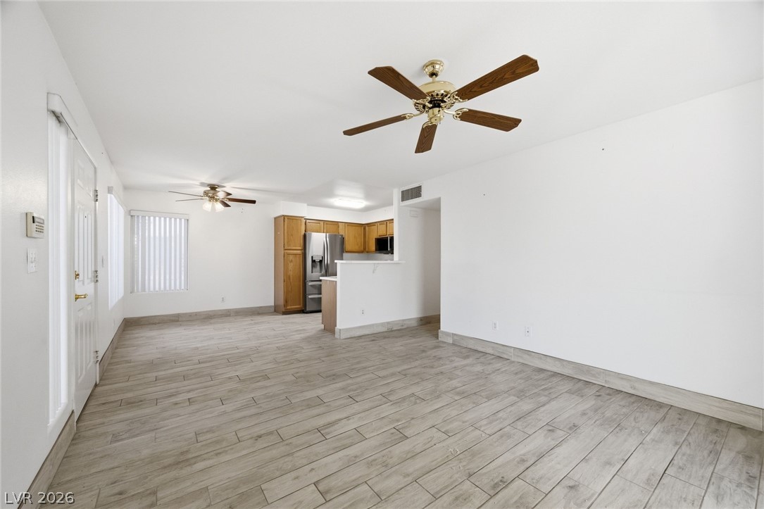 Photo 7 of 27, 3425 E Russell Road #154