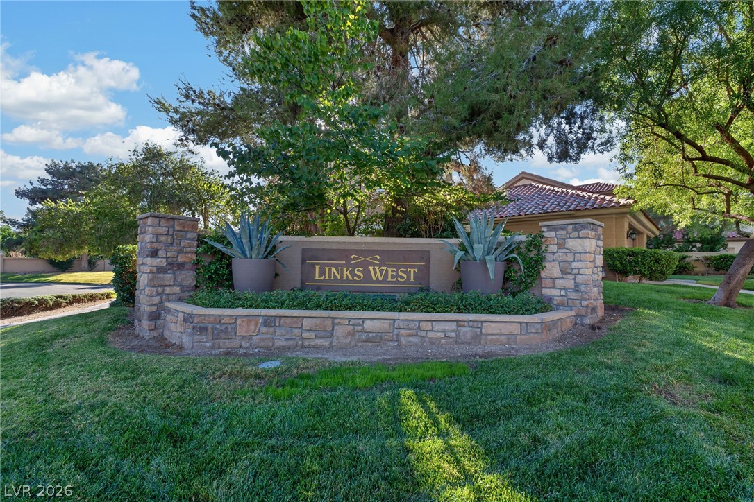 Photo 3 of 8325 Turtle Creek Circle