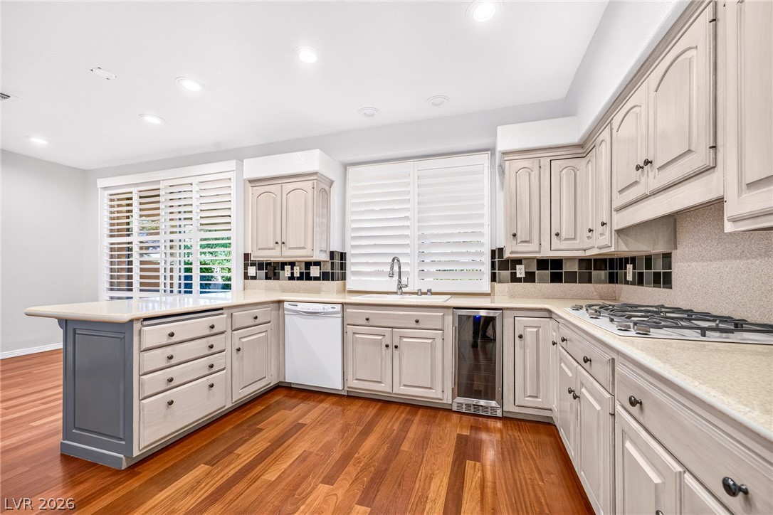 Photo 6 of 37, 8325 Turtle Creek Circle