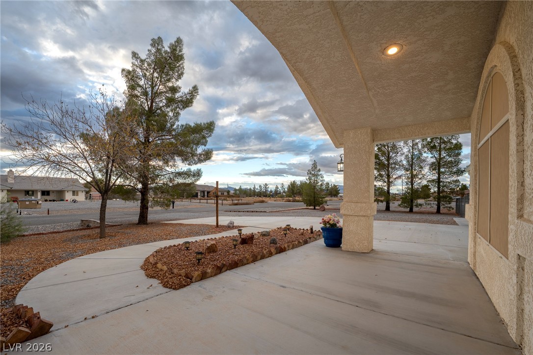 Photo 7 of 74, 3631 S Tumbleweed Avenue