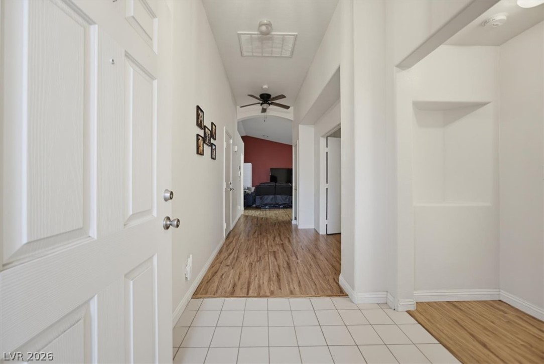 Photo 18 of 28, 5005 Prairie Springs Court