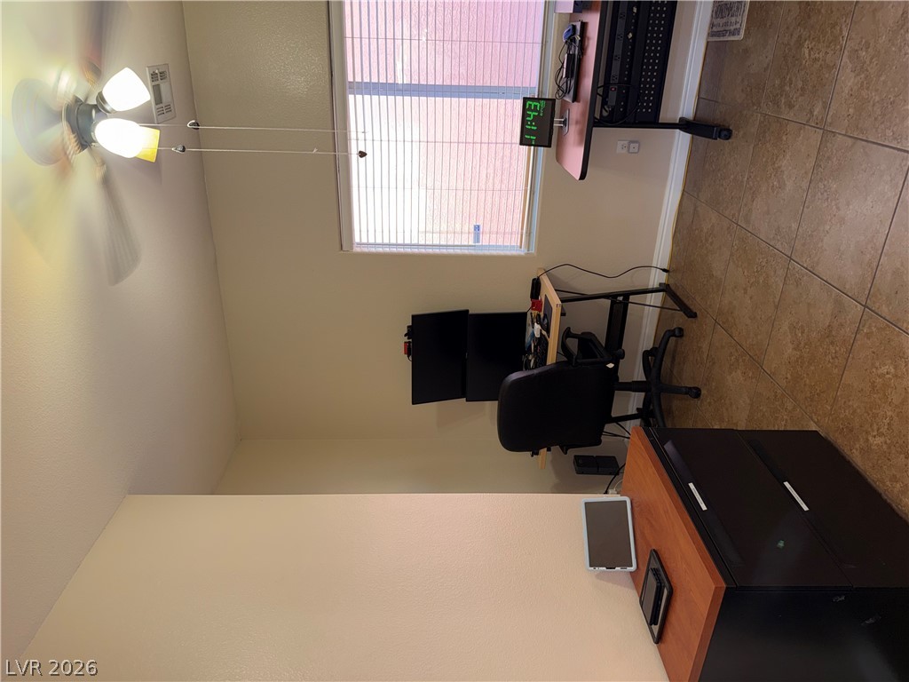 Photo 11 of 34, 6087 Clovelly Street